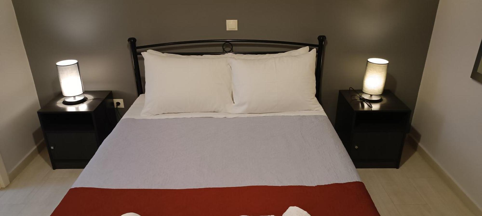Andros Guesthouses Екстериор снимка